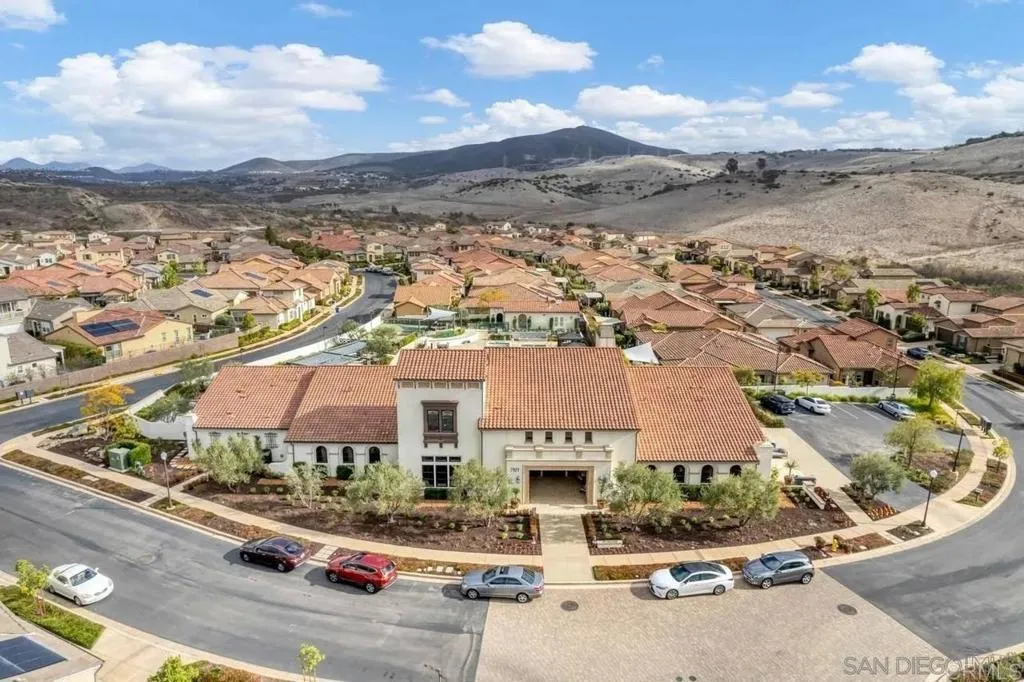 https://cdn.realtyfeed.com/cdn/127/306754596/c37715ef86416f60e35fd00df9a26f70.webp