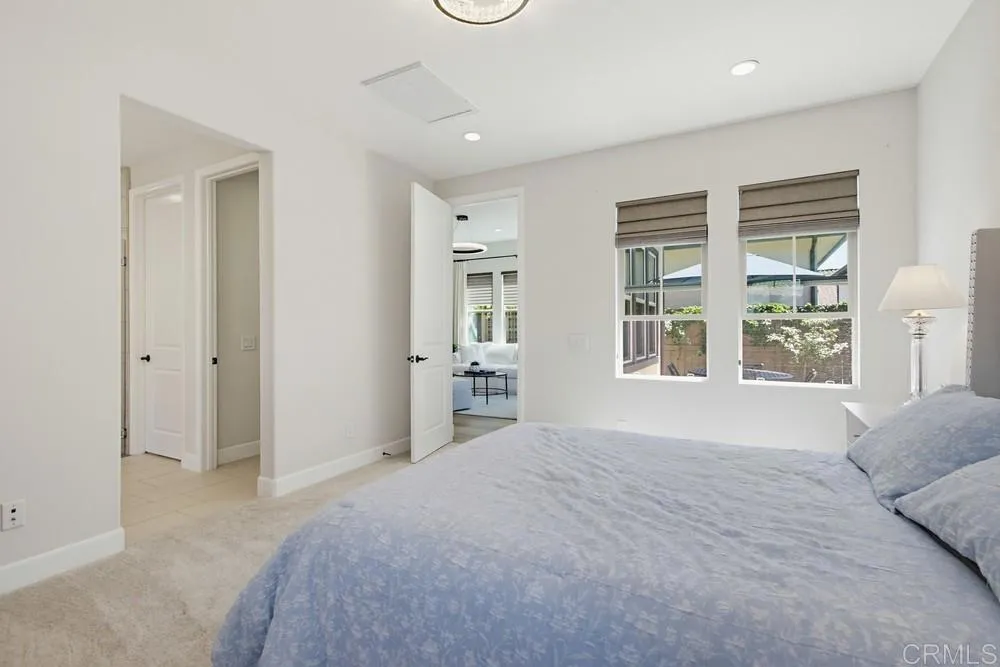 https://cdn.realtyfeed.com/cdn/127/306754596/ead8398ecf32b0d433f4d22019ac060d.webp