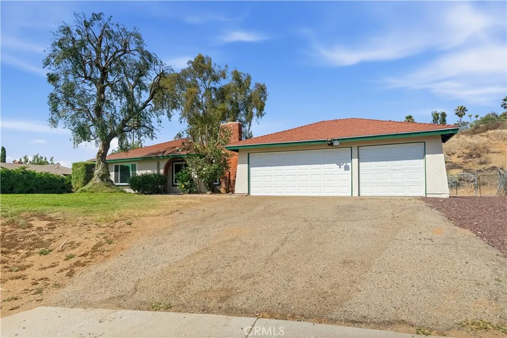 7800 Lippizan, Jurupa Valley, CA 92509 - Photo 2 of 34, Jurupa Valley, CA