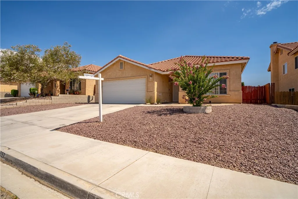 17557 Caprice, Victorville, CA 92395 - Photo 3 of 47, Victorville, CA