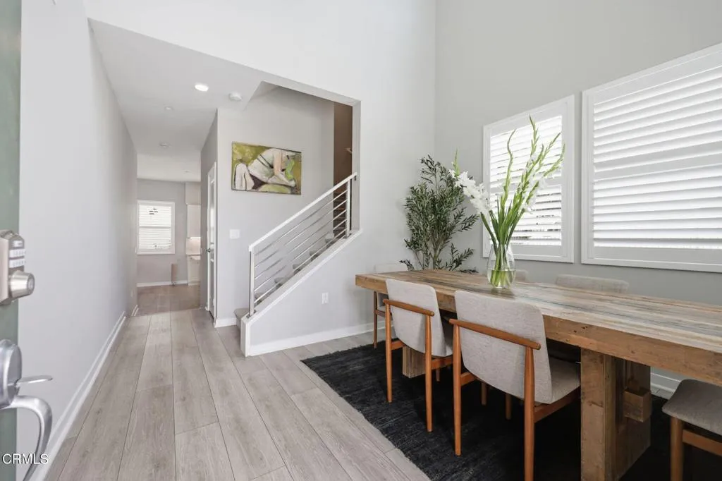 1582 E Thompson Boulevard, Ventura, CA 93001 - Photo 4 of 54, Ventura, CA