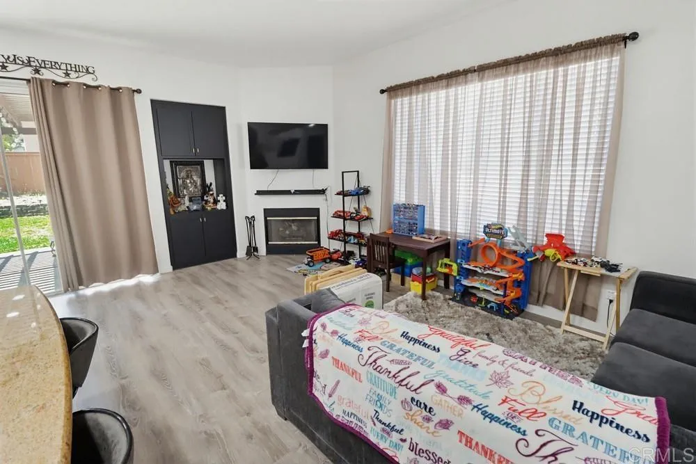 https://cdn.realtyfeed.com/cdn/127/306754667/005c97ca1a767c5d47aab27e6e76fdf8.webp