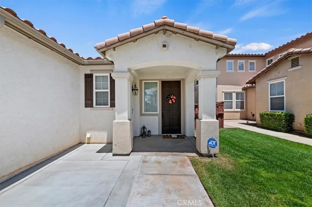 37022 Meadow Brook Way, Beaumont, CA 92223 - Photo 5 of 34, Beaumont, CA