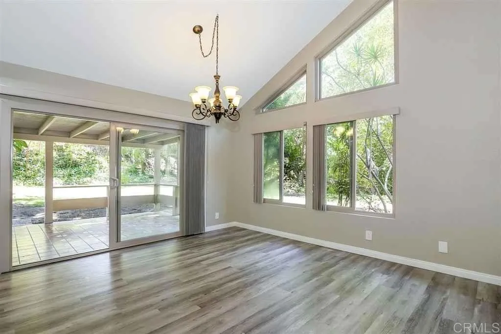 5210 Caminito Apartado, San Diego CA 92108