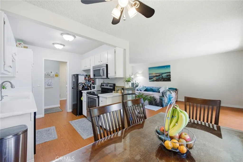 Photo #20: SW26140425 Listing: Photo #20