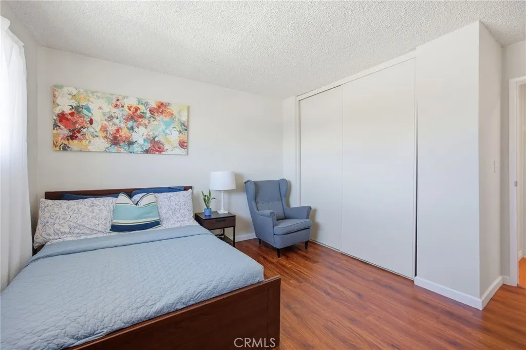 Photo #33: SW26140425 Listing: Photo #33