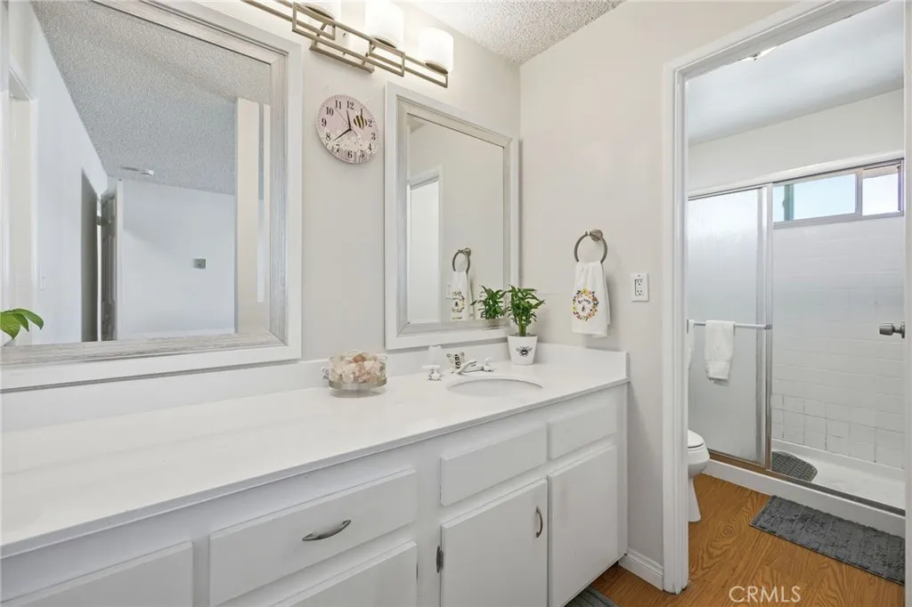 Photo #29: SW26140425 Listing: Photo #29