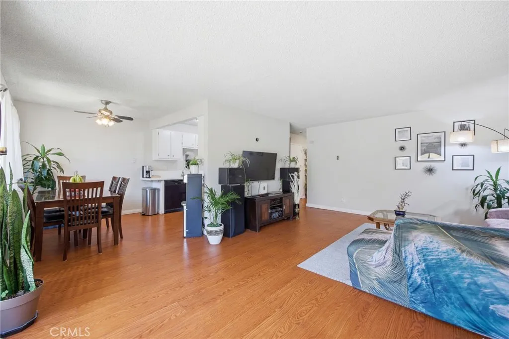 Photo #14: SW26140425 Listing: Photo #14