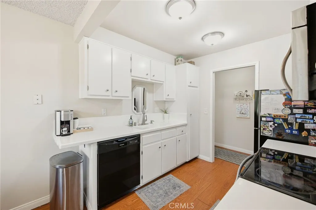 Photo #22: SW26140425 Listing: Photo #22