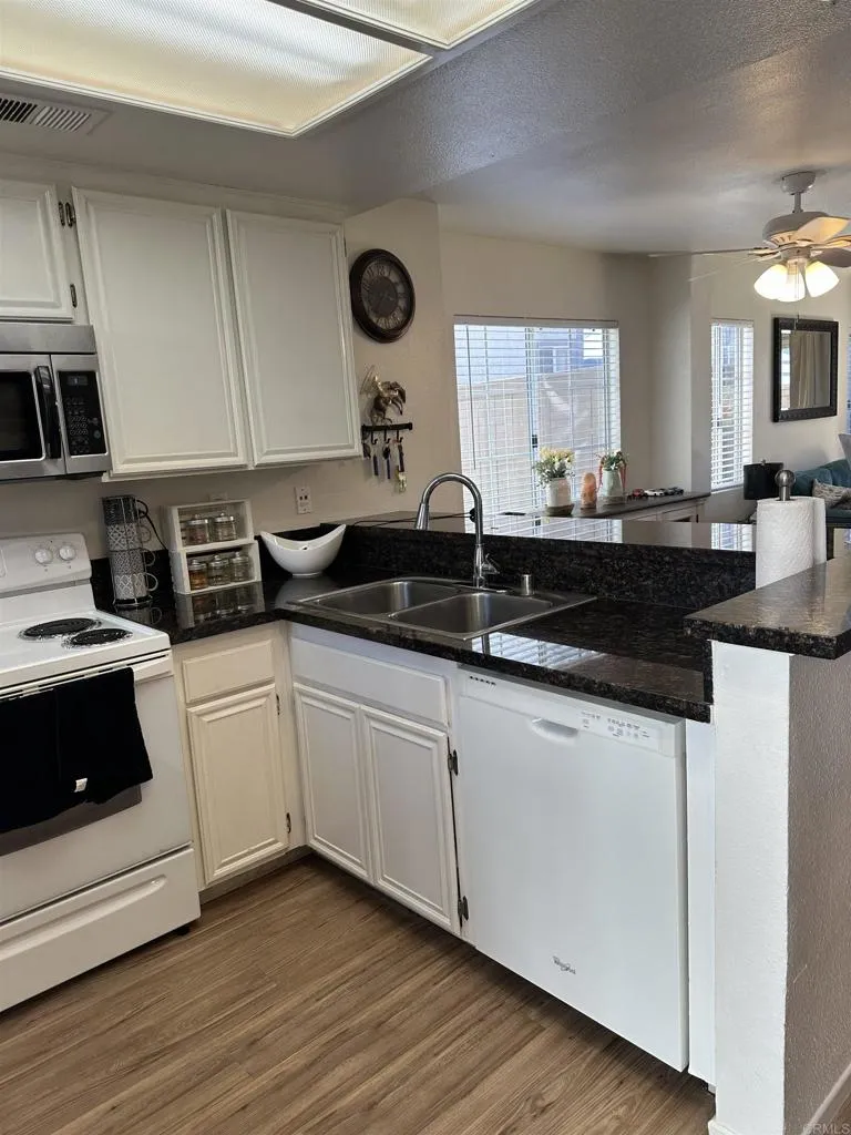 https://cdn.realtyfeed.com/cdn/127/306754737/54d08861a51d587b192865f449f10146.webp