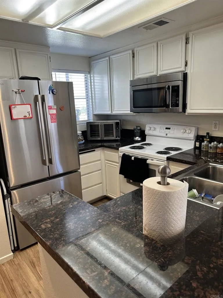 https://cdn.realtyfeed.com/cdn/127/306754737/86aa65aaf79e093729f2e96589ab21b0.webp