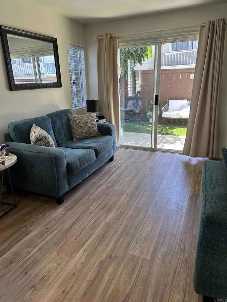 https://cdn.realtyfeed.com/cdn/127/306754737/a2404672826ddbab475e0a8519dec025.webp