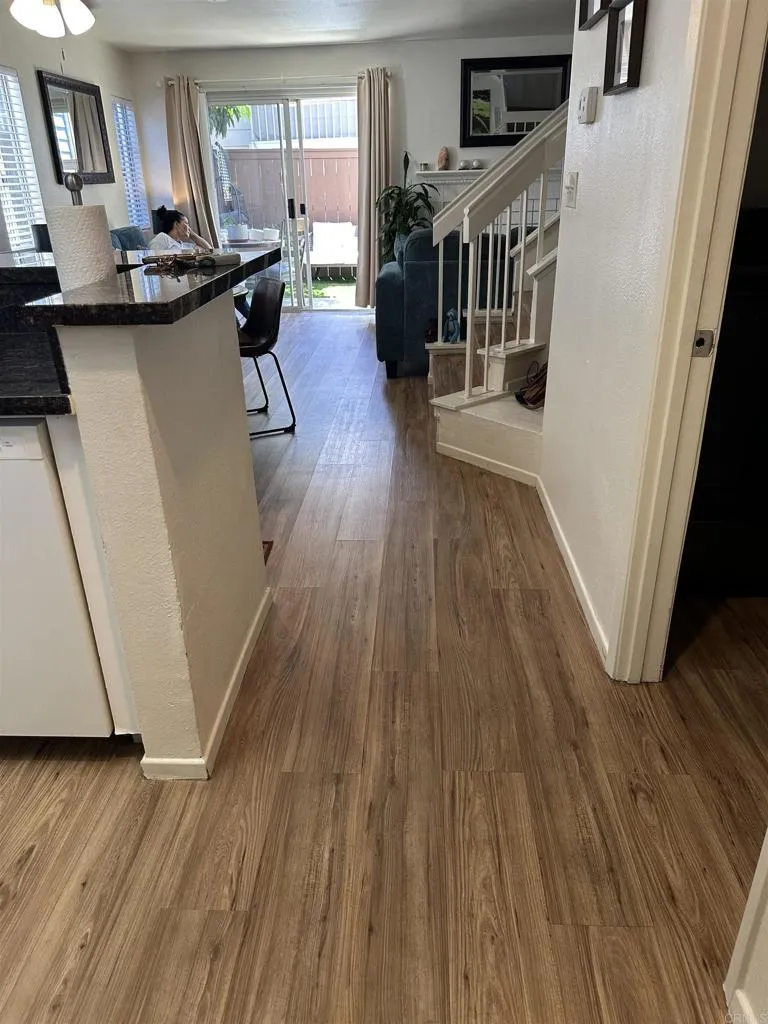 https://cdn.realtyfeed.com/cdn/127/306754737/a6644ee703d94fae6d30ca390733442a.webp