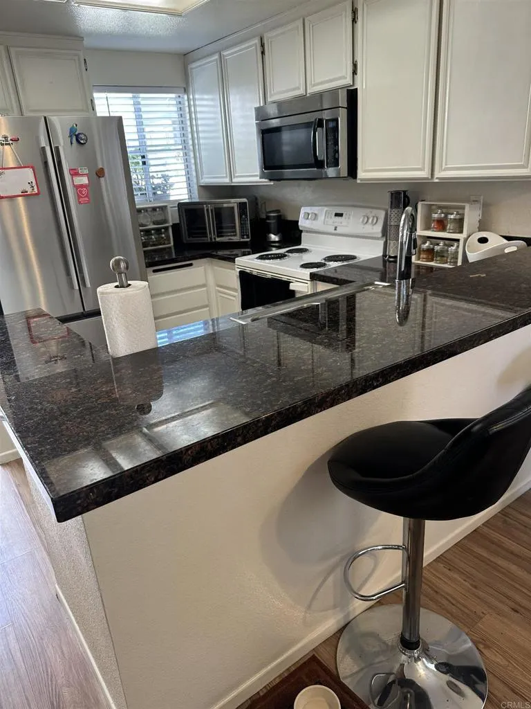 https://cdn.realtyfeed.com/cdn/127/306754737/b13f24da7128167f35f0c2ef6f02c4cf.webp