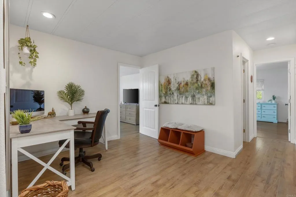 https://cdn.realtyfeed.com/cdn/127/306754753/620ad8a2741bdf0dd21c4df3b5949ead.webp