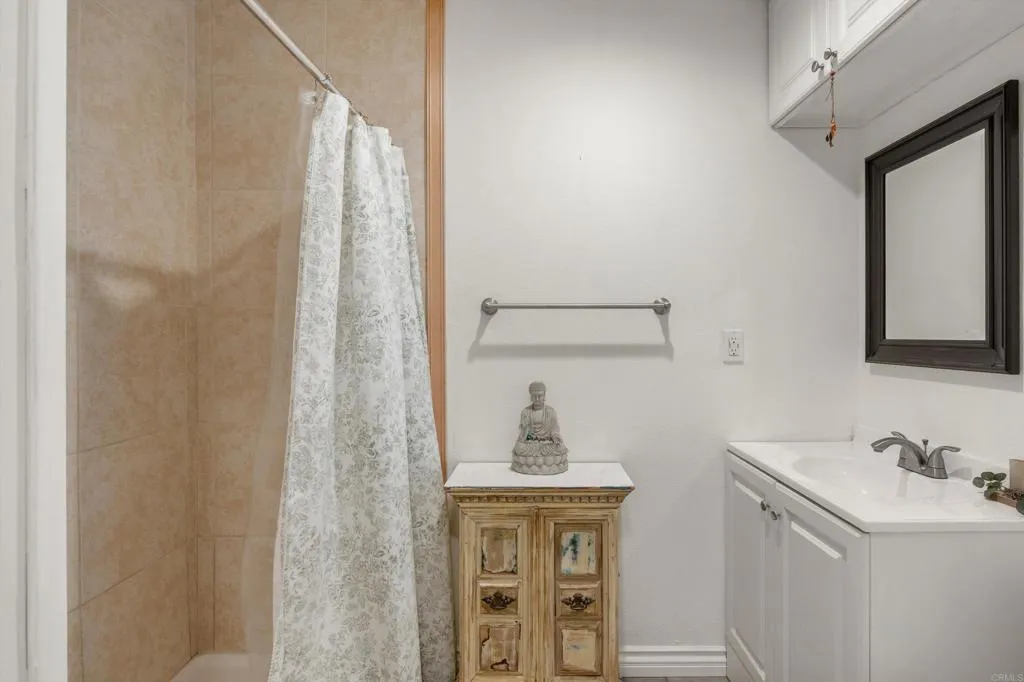 https://cdn.realtyfeed.com/cdn/127/306754753/cefbda275aa914c74d842cbf155ac7fc.webp