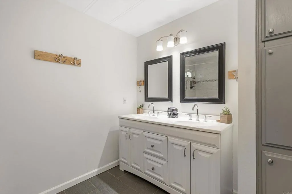 https://cdn.realtyfeed.com/cdn/127/306754753/e4e651430d166213733f92fac94394aa.webp