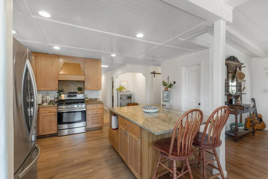 https://cdn.realtyfeed.com/cdn/127/306754753/f553811f67304a05ac1dd5e3a6fd43b6.webp