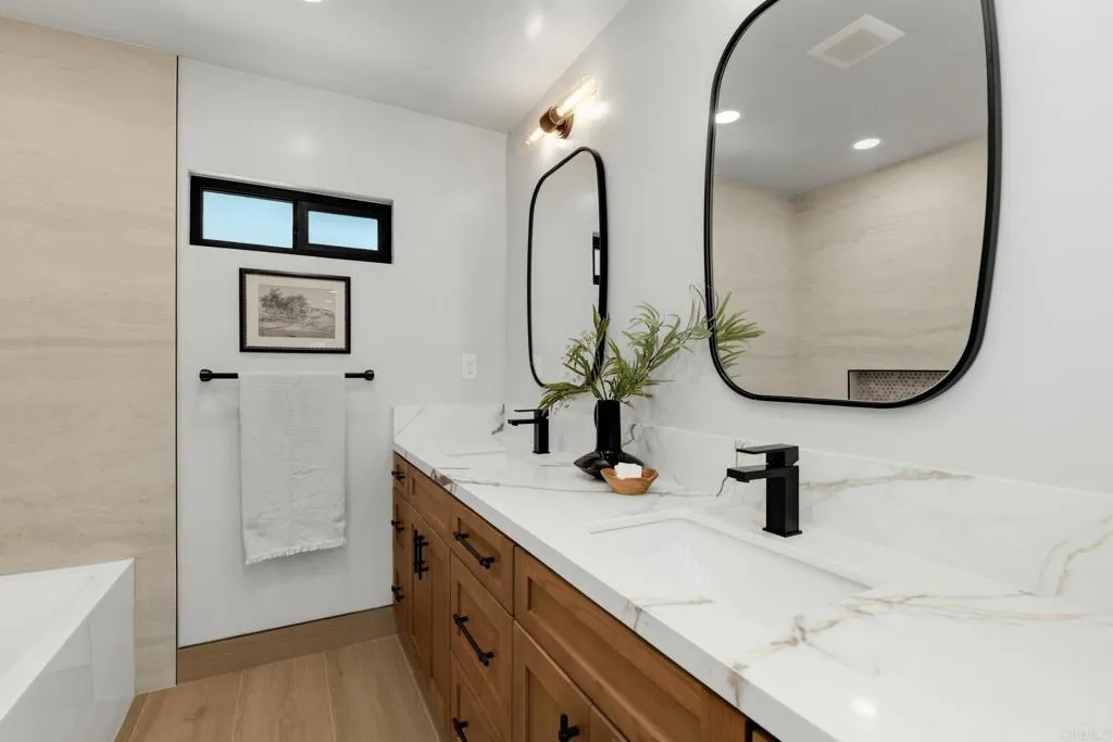 https://cdn.realtyfeed.com/cdn/127/306754760/e129e220dcb2638c72f72c6124cc8d4b.webp