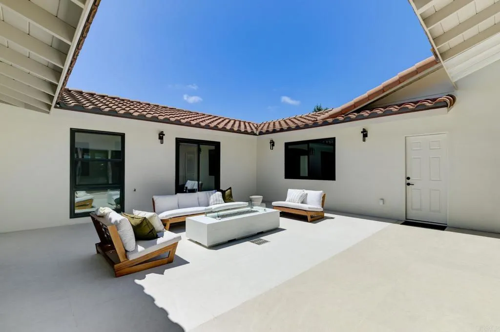 https://cdn.realtyfeed.com/cdn/127/306754760/f9ce88227ce8f2de4865857dcb205f17.webp