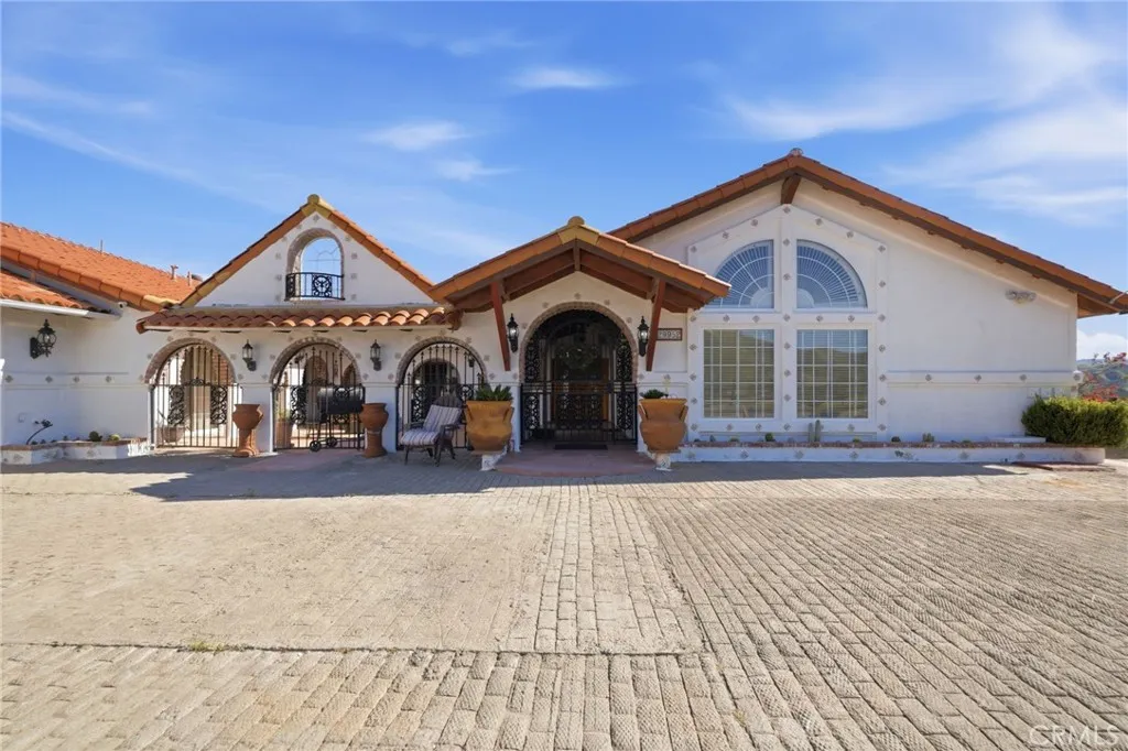 29952 Louis Ave, Canyon Country, CA 91351 - Photo 3 of 36, Canyon Country, CA