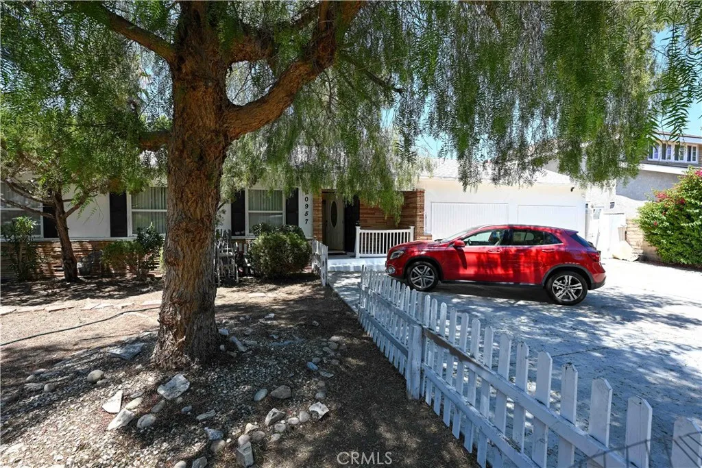 20957 Community, Canoga Park, CA 91304 - Photo 4 of 37, Canoga Park, CA