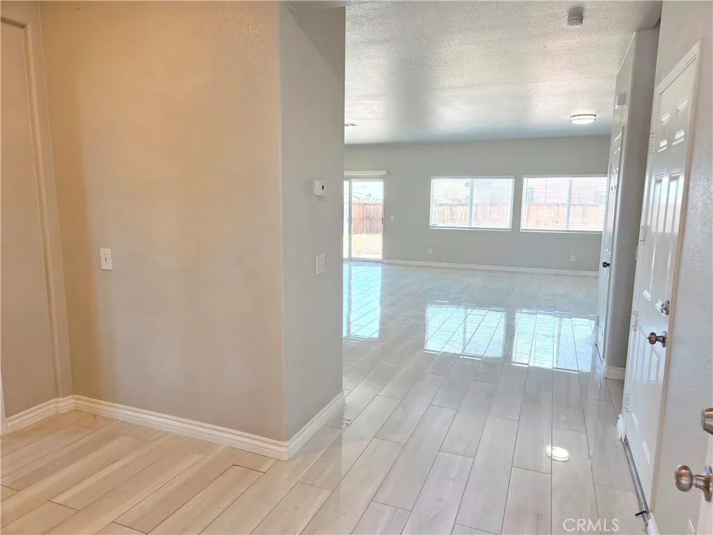 15338 Baxter Street, Victorville, CA 92394 - Photo 5 of 44, Victorville, CA
