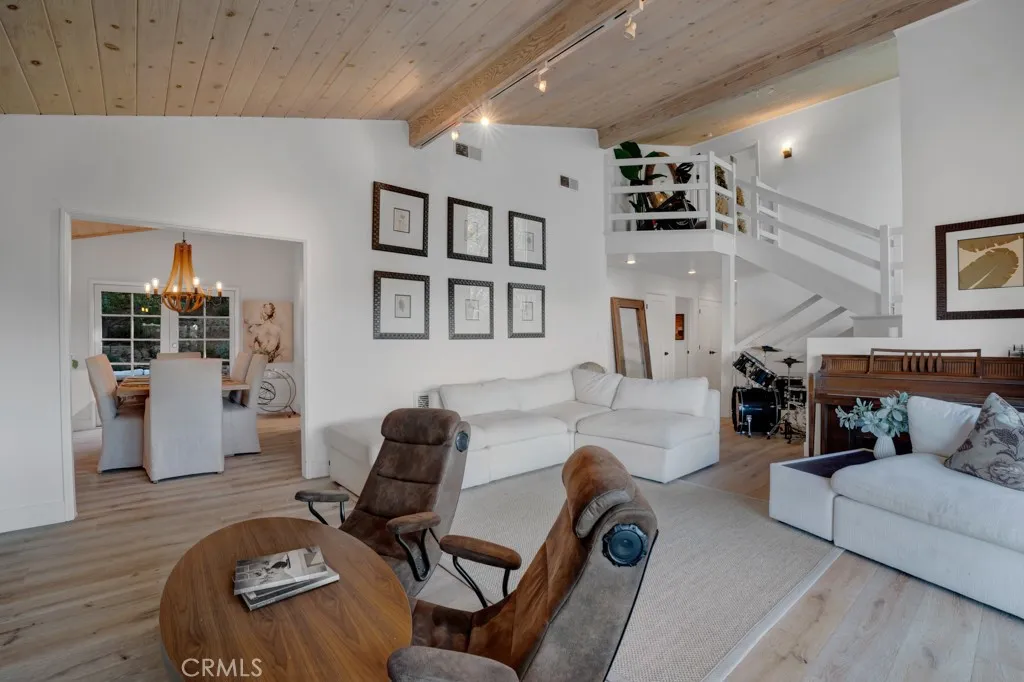 23680 Summit, Calabasas, CA 91302 - Photo 3 of 25, Calabasas, CA