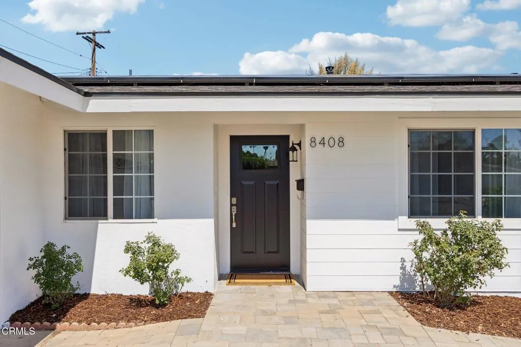 8408 Cozycroft Avenue, Los Angeles, CA 91306 - Photo 4 of 38, Los Angeles, CA
