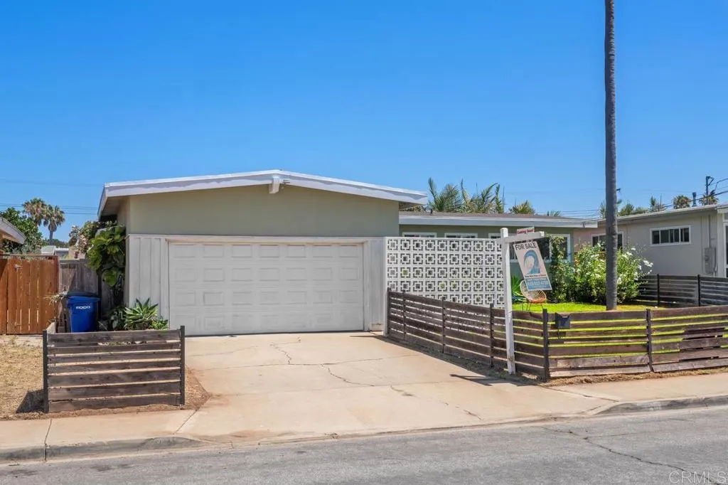 330 Donax Avenue, Imperial Beach, CA 91913 - Photo 3 of 37, Imperial Beach, CA