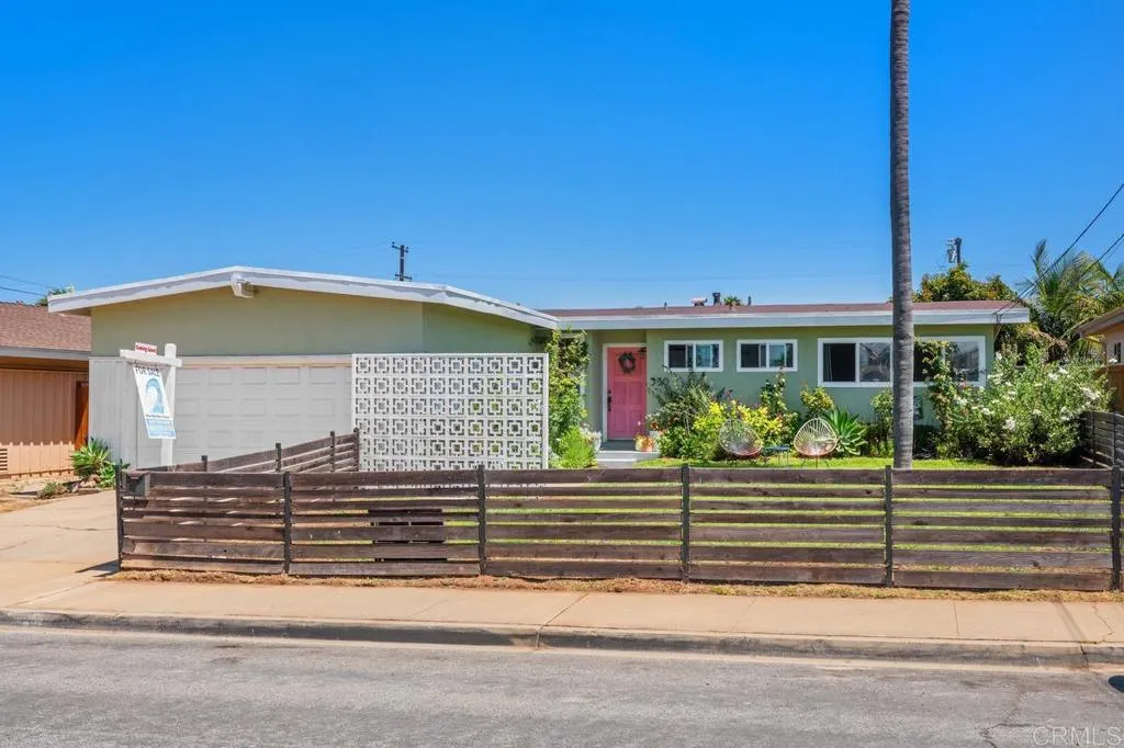 330 Donax Avenue, Imperial Beach, CA 91913 - Photo 2 of 37, Imperial Beach, CA