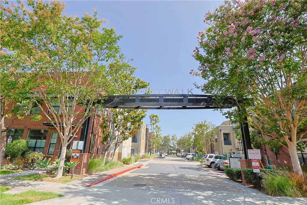 527 W Maple, Orange, CA 92868 - Photo 2 of 38, Orange, CA