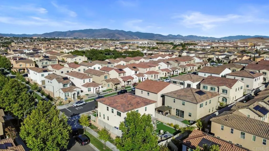 https://cdn.realtyfeed.com/cdn/127/306754869/0d1d0a4b029b38bac5a01b0efdb435b9.webp