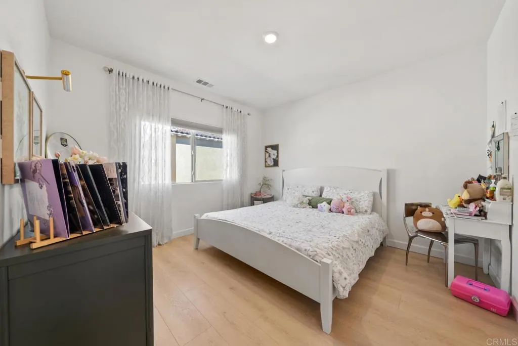 https://cdn.realtyfeed.com/cdn/127/306754869/5c092a5c4157c44eb4bbdd73b37f068b.webp