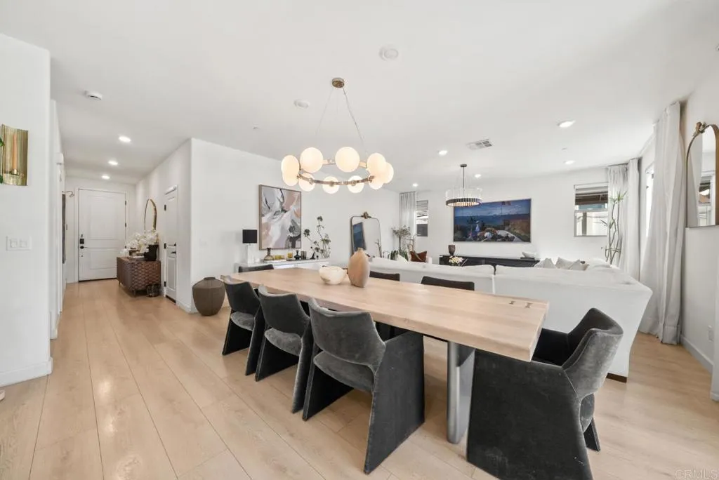 https://cdn.realtyfeed.com/cdn/127/306754869/8360674997efc329d0fa07a910d2ae27.webp