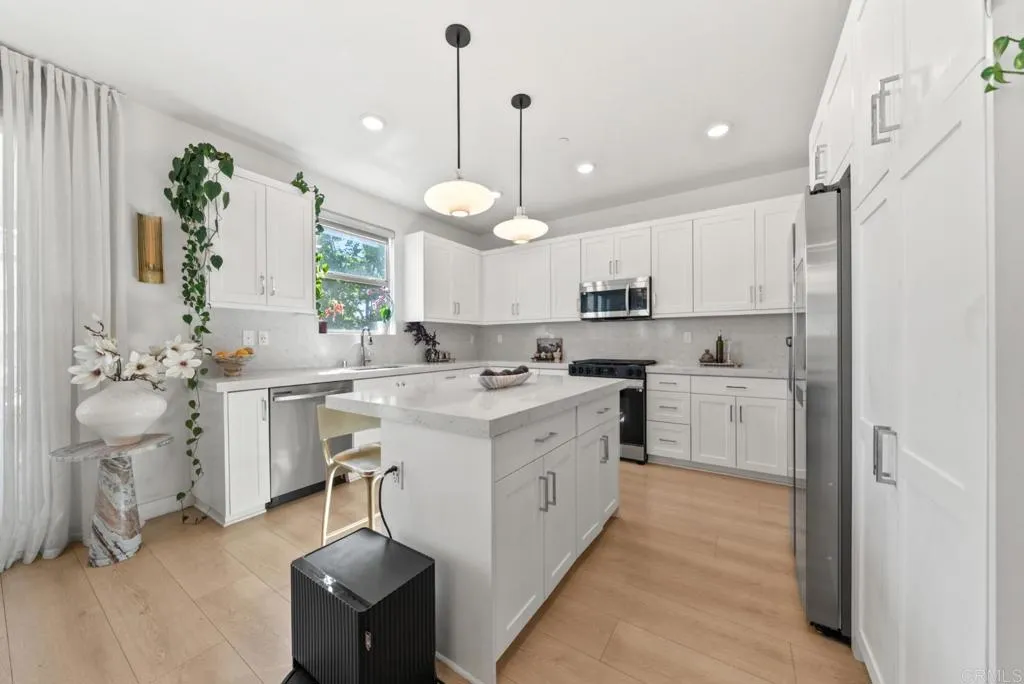 https://cdn.realtyfeed.com/cdn/127/306754869/ce4183eb060d9fb5df0e44808410a6a6.webp