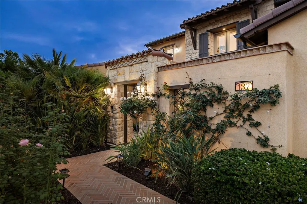 137 Sunset, Irvine, CA 92602 - Photo 5 of 63, Irvine, CA