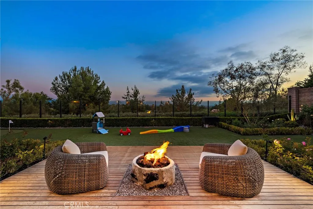 137 Sunset, Irvine, CA 92602 - Main photo, Irvine, CA