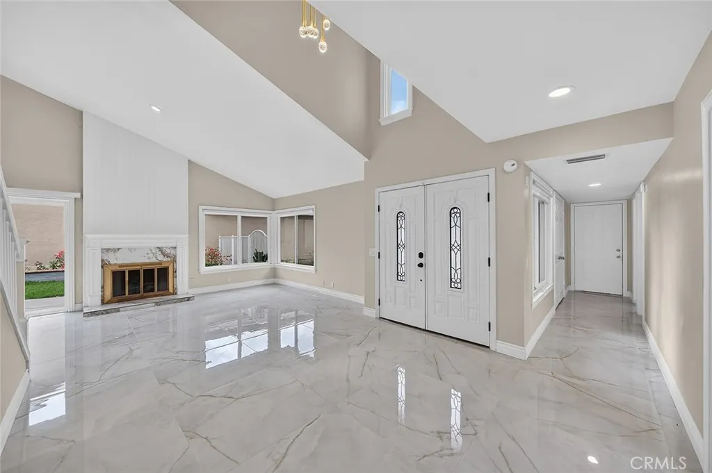 Irvine, CA 92604