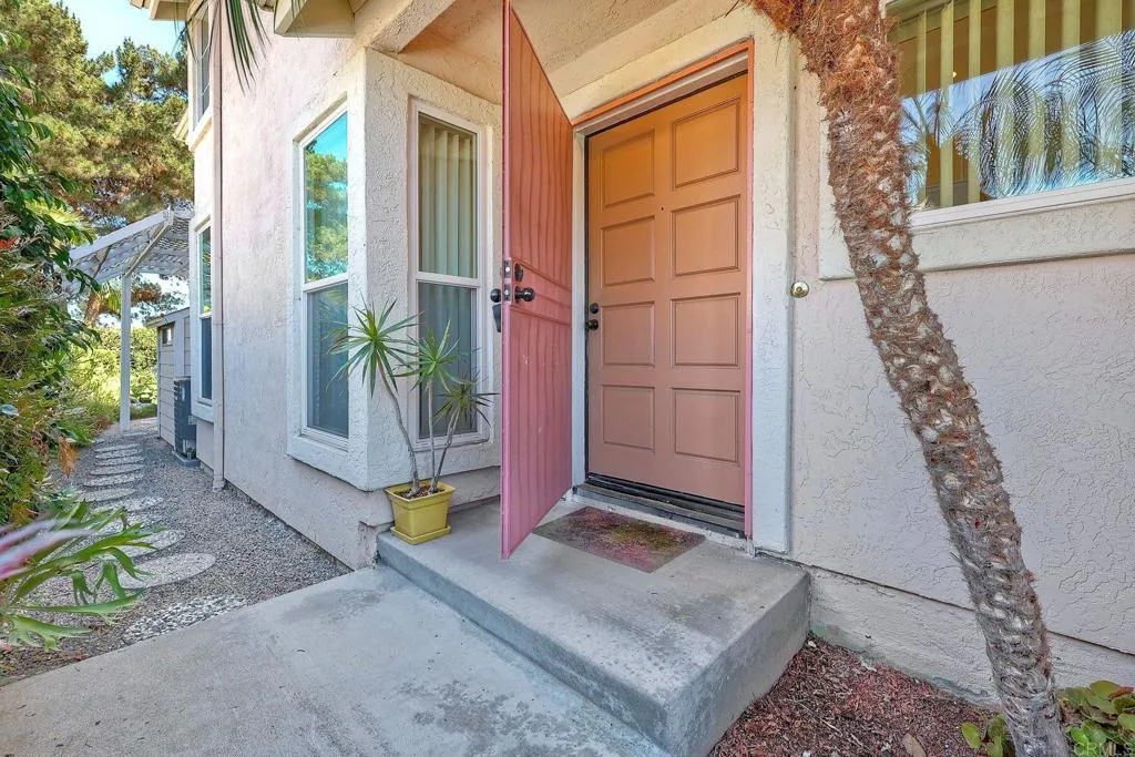 1073 Torrey Pines Drive, Chula Vista, CA 91915 - Photo 3 of 24, Chula Vista, CA