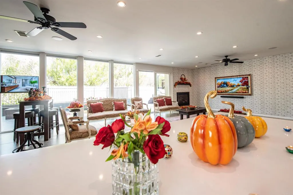 17892 Creciente Way, Rancho Bernardo (San Diego), CA 92127 - Photo 5 of 30, Rancho Bernardo (san Diego), CA