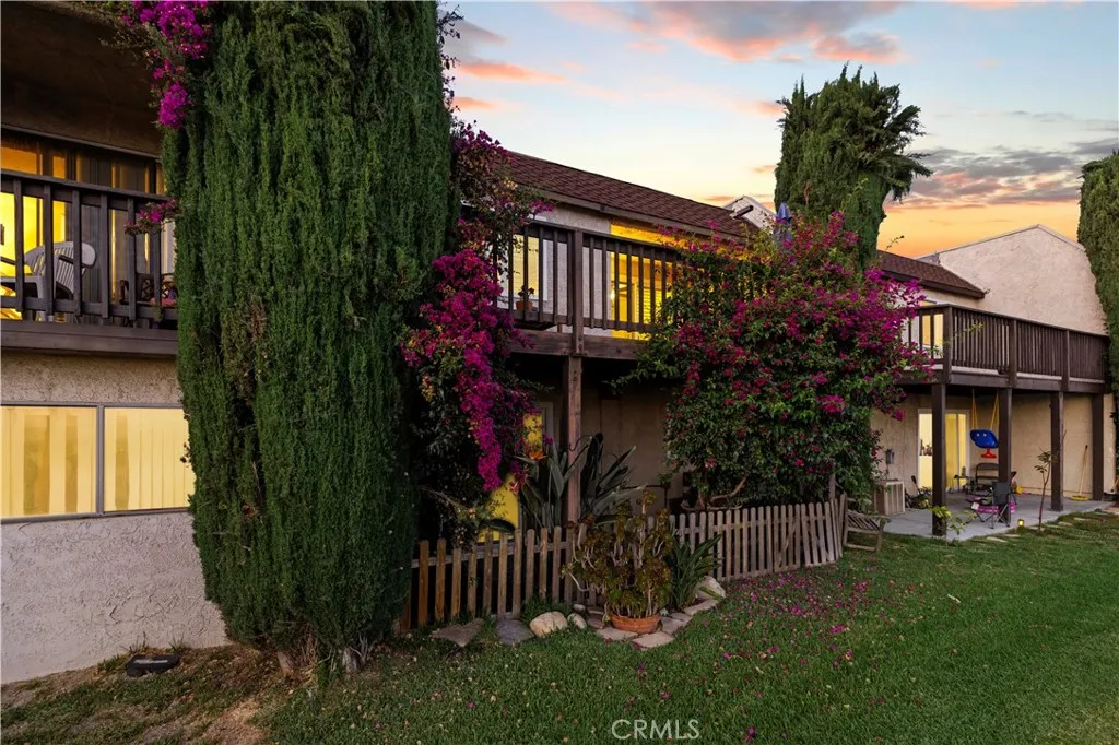 15614 Crestview Lane Unit 63, Granada Hills, CA 91344 - Main photo, Granada Hills, CA