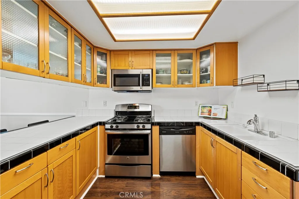 15614 Crestview Lane Unit 63, Granada Hills, CA 91344 - Photo 4 of 33, Granada Hills, CA