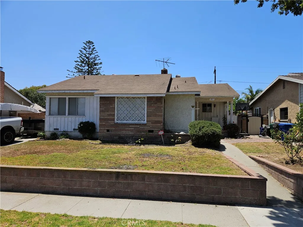 6812 E La Marimba, Long Beach, CA 90815 - Main photo, Long Beach, CA