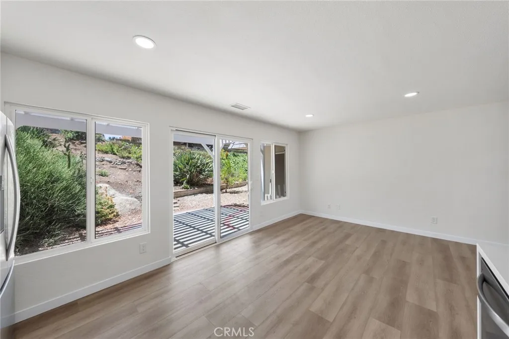 https://cdn.realtyfeed.com/cdn/127/306755013/5bbe5781ac353ffff573408a8ad70501.webp