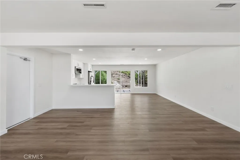 https://cdn.realtyfeed.com/cdn/127/306755013/5c6d2265c345fa249a13a17e23e19597.webp