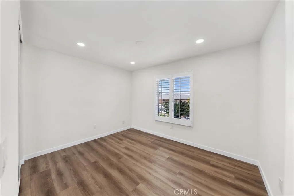 https://cdn.realtyfeed.com/cdn/127/306755013/a8382e7e024caa8b7109c121d5905335.webp