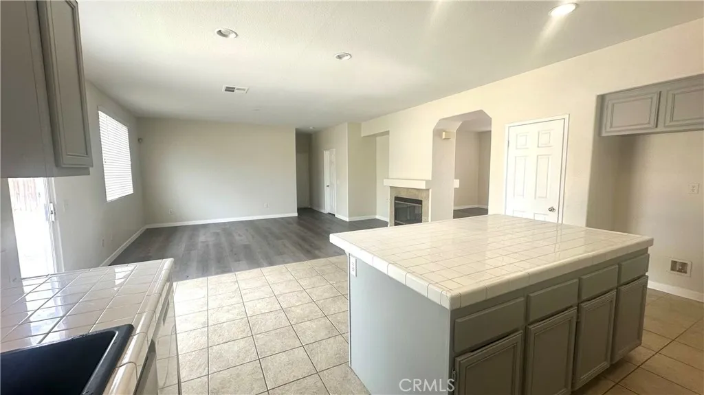 14990 Leaf Lane, Victorville, CA 92394 - Photo 4 of 23, Victorville, CA