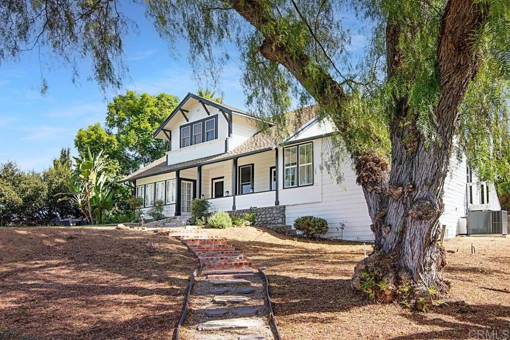 210 S Vine Street, Fallbrook, CA 92028 - Photo 3 of 41, Fallbrook, CA