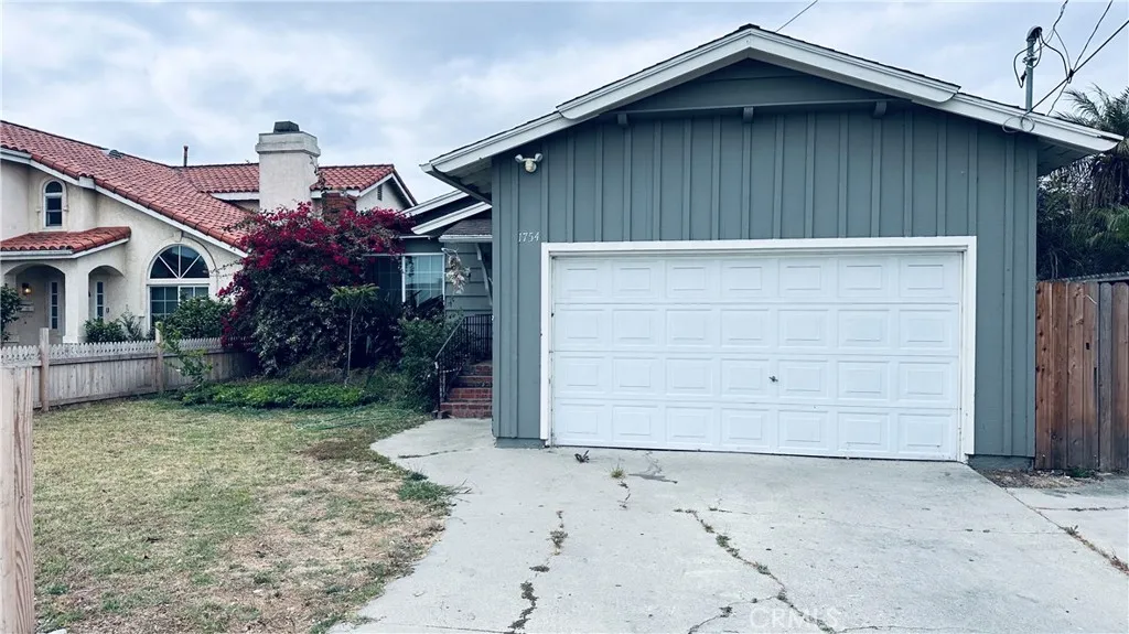 Lomita, CA 90717